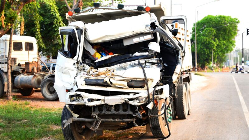 When Should You Hire a Truck Accident Lawyer in New York